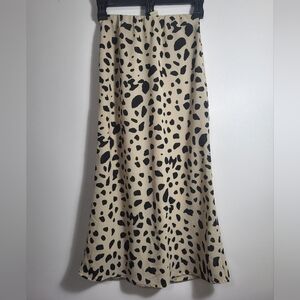 Japna animal print pull on midi skirt  women's XS  #2710